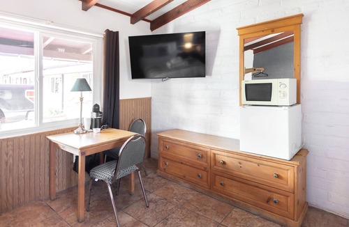 Tombstone Hotel | Trail Rider's Inn