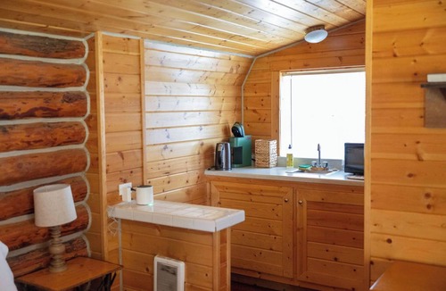 Saddlestring Cabin | Trail's End Cabin, Rustic Trail's End Cabin