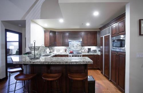 Deer Valley Apartment | Trail's End Lodge At Deer Valley Resort - Four Bedroom Residence With Spa #505