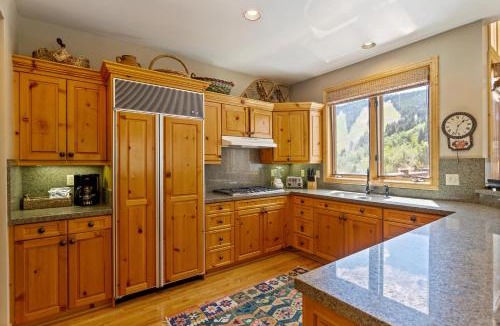 Deer Valley Apartment | Trail's End Lodge at Deer Valley Resort - Four Bedroom Residence with Spa #18