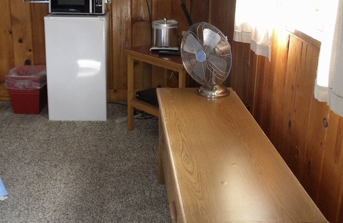 Wapiti Hotel | Trail Shop Inn