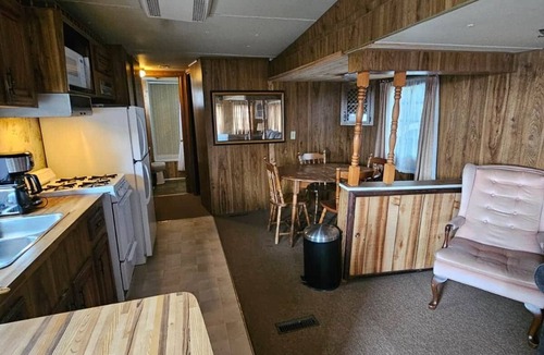 Hamilton Township House | Trailer 10 - Lakefront