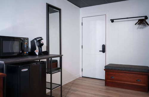 Tupper Lake Hotel | Trailhead by Weekender