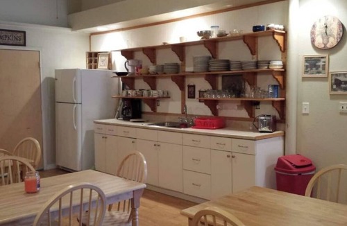 Midvale House | Trailhead Guesthouse