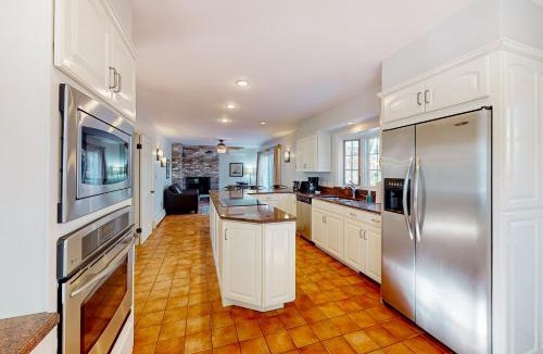 North Falmouth House | Trails & Beach Getaway