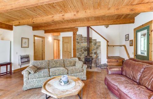 Fox House | Trails & Creek On-Site: Ozarks Retreat on 23 Acres