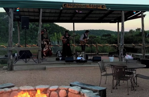 Medina Cabin | Trails End Cabin: Texas Hill Country Resort + Pool
