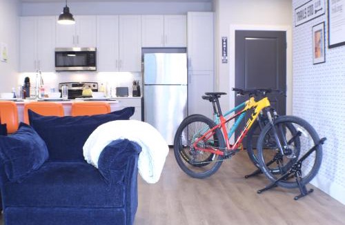 Rogers Apartment | Trails End Here, King Bds, Pool, Gym, Bike Storage