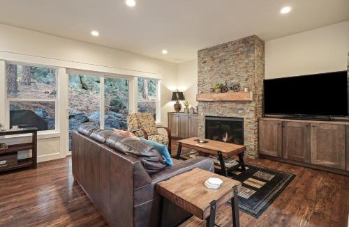 Westbrook Meadows House | Trails End Retreat home