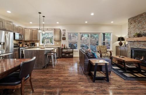 Westbrook Meadows House | Trails End Retreat home