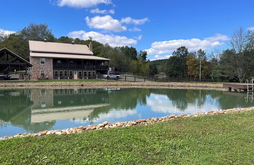 Perrysville House | Trails End Retreat- A Peaceful Country Getaway in the Heart of Mohican Country