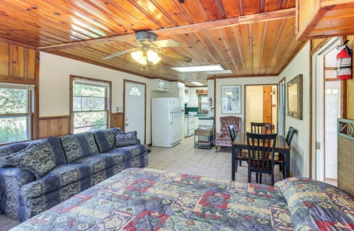 Whitney Cottage | Trails On-Site! Pet-Friendly Lake Whitney Cottage
