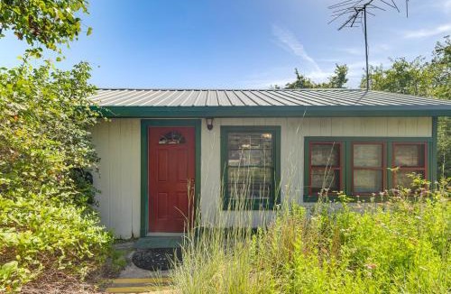 Whitney House | Trails On-Site! Pet-Friendly Lake Whitney Cottage