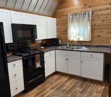 South Toledo Bend Other | Trails, Tails, and Scales Cabin1