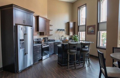 Franklin Apartment | Trails to Ales Liberty Suite 1