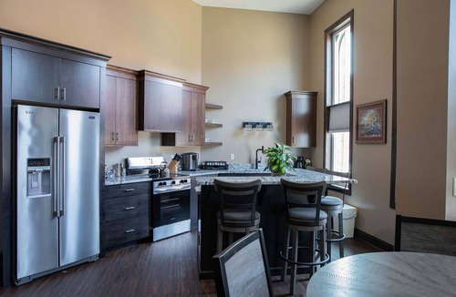 Franklin Apartment | Trails to Ales Liberty Suite 1