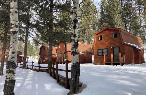 Deadwood House | Trailshead Lodge - Cabin 4