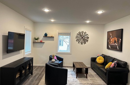 Farmville House | Trailside 2BR Cottage | Walk Downtown + Greenfront