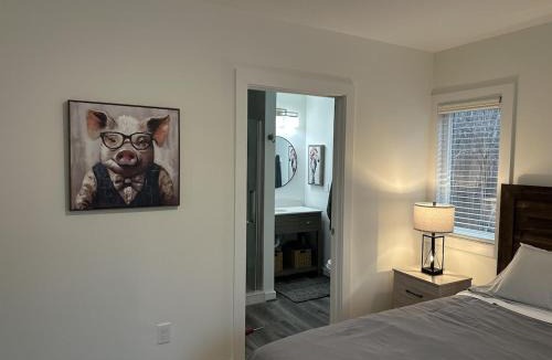 Farmville House | Trailside 2BR Cottage Walk Downtown Greenfront