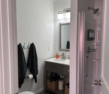 Farmville House | Trailside Cottage Spacious 2BR Near Greenfront