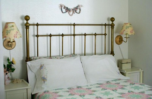 Calistoga Bed & Breakfast | Trailside Inn Bed and Breakfast