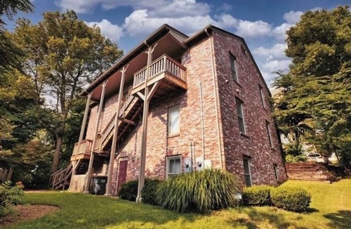 Fayetteville House | Trailside Manor - 0.5mi from UofA Campus!