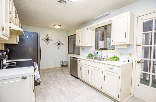 Bella Vista House | TrailSide Oasis w/the best of NWA