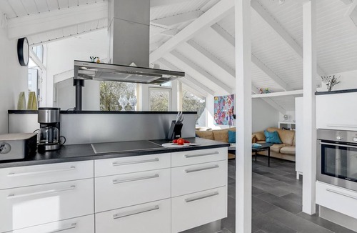 Sklskr House | "Trajko" - 100m from the sea by Interhome