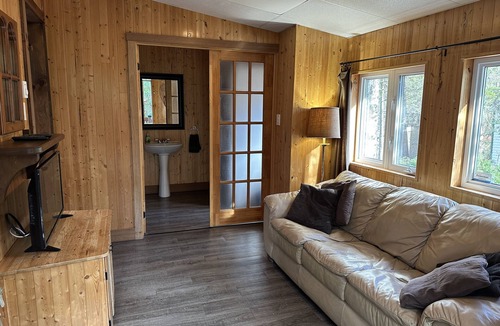 Wentworth-Nord Ski Chalet | Tralina Lakefront Cottage: Private Beach, Incredible views, 5 min to Store/SAQ