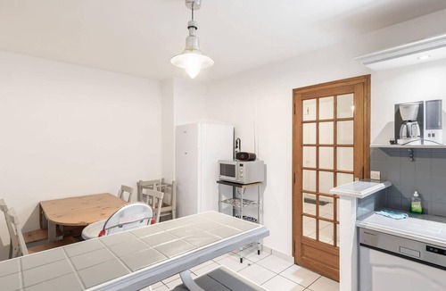 Englesqueville-la-Percee House | Tranquil Garden Retreat by the Sea