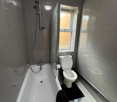 Gravesend Apartment | Tranquil 1BR in Gravesend