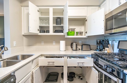 Wells Branch Apartment | Tranquil 1BR King Suite | Pool, Parking & Gym Included