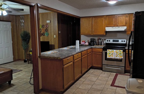 Leesville House | Tranquil 2-bedroom house with AC in Leesville