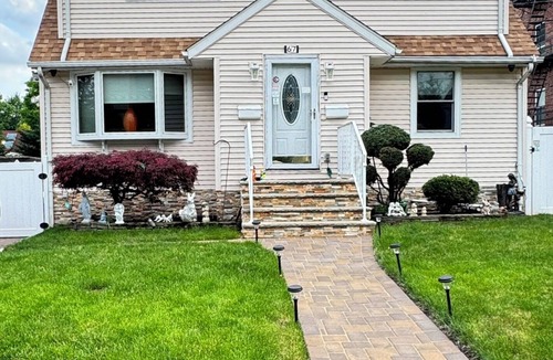 Hackensack Apartment | Tranquil 2-bedroom updated apartment with AC in charming Hackensack