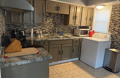 Blytheville House | Tranquil 2-bedroom house with AC in charming Blytheville