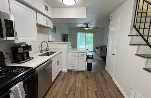 Capital View Apartment | Tranquil 2-bedroom apartment with AC in Little Rock