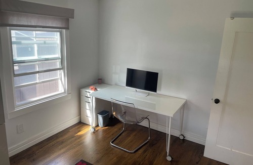 Westchester House | Tranquil 2-bedroom house with AC in charming Los Angeles