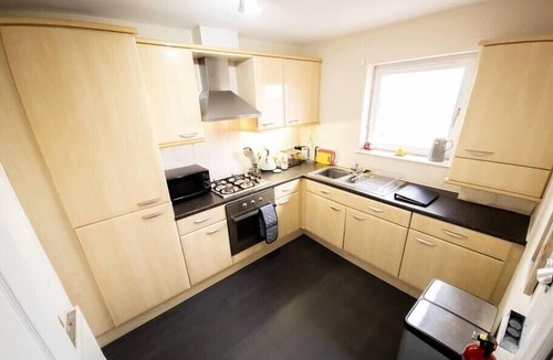 Falkirk Apartment | Tranquil 2Bed/2Bath Duplex Falkirk
