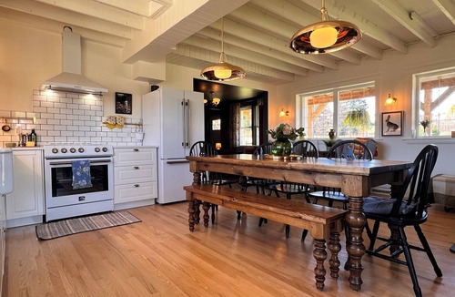 Charlotte's Shore Other | Tranquil 3-bedroom farmhouse