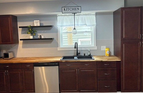 Syracuse House | Tranquil 3-bedroom house in Syracuse perfect for your getaway
