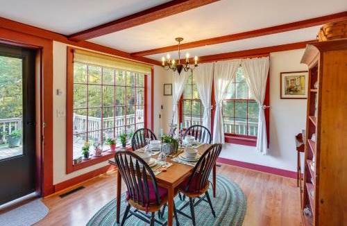 Glendale House | Tranquil 3 BR Stockbridge House with Private Deck!