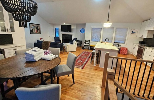 Leawood House | Tranquil 4-bedroom house with AC in charming Leawood