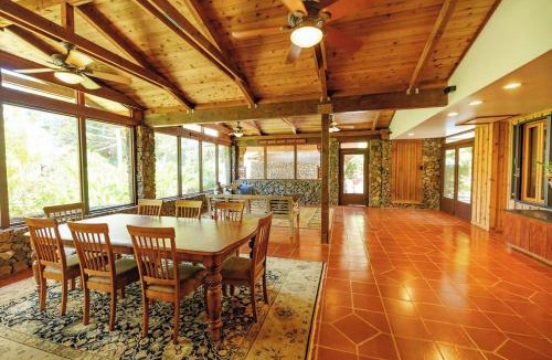 Ulumalu Villa | Tranquil 4 bedroom