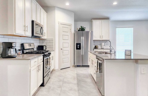 Barker House | Tranquil 4BR Retreat｜Family-Friendly｜Fenced Yard & Relaxing Patio #41733