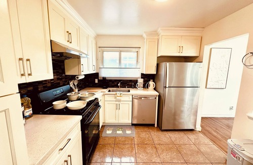 Pacifica House | Tranquil 5-bedroom house in Pacifica