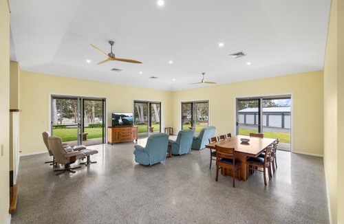 South West Rocks House | Tranquil Acres Arakoon