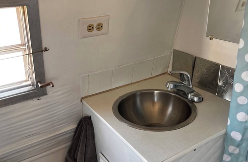 Santa Fe Apartment | Tranquil and Charming Vintage Trailer in Santa Fe for a peaceful getaway