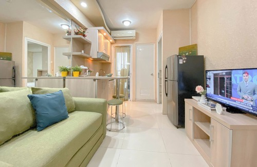 Rawasari Apartment | Tranquil And Homey 2Br At Apartment Green Pramuka City