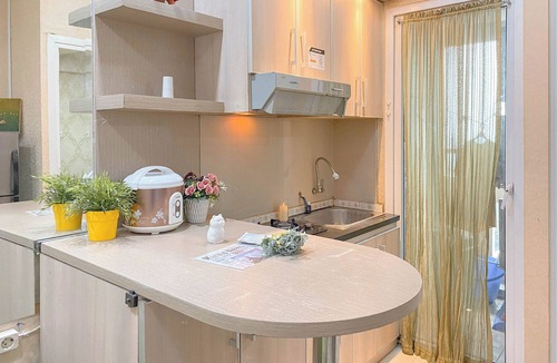 Rawasari Apartment | Tranquil And Homey 2Br At Apartment Green Pramuka City