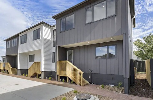 Otahuhu House | Tranquil and Modern by Sylvia Park